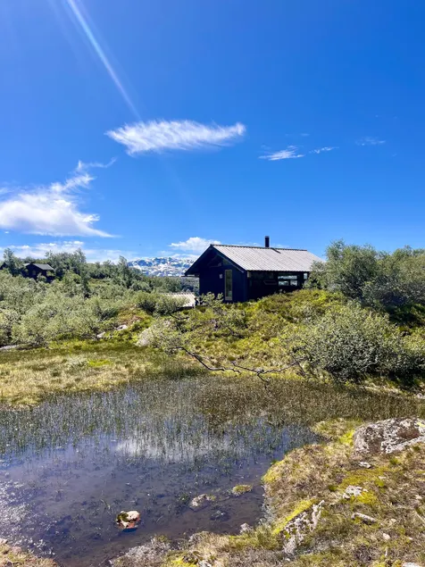 Classic mountain cabin in great alpine terrain - Image 1