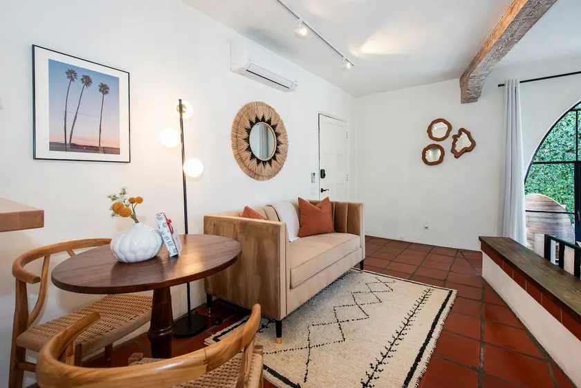 Montecito Casita Near Beach & Shops - Image 1