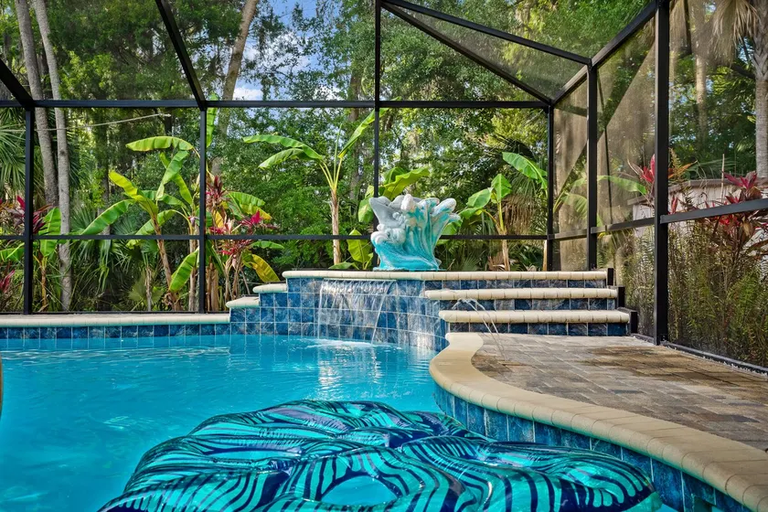 Crystal River Tropical Oasis Heated Pool-3 mins Sister Spring - Image 1