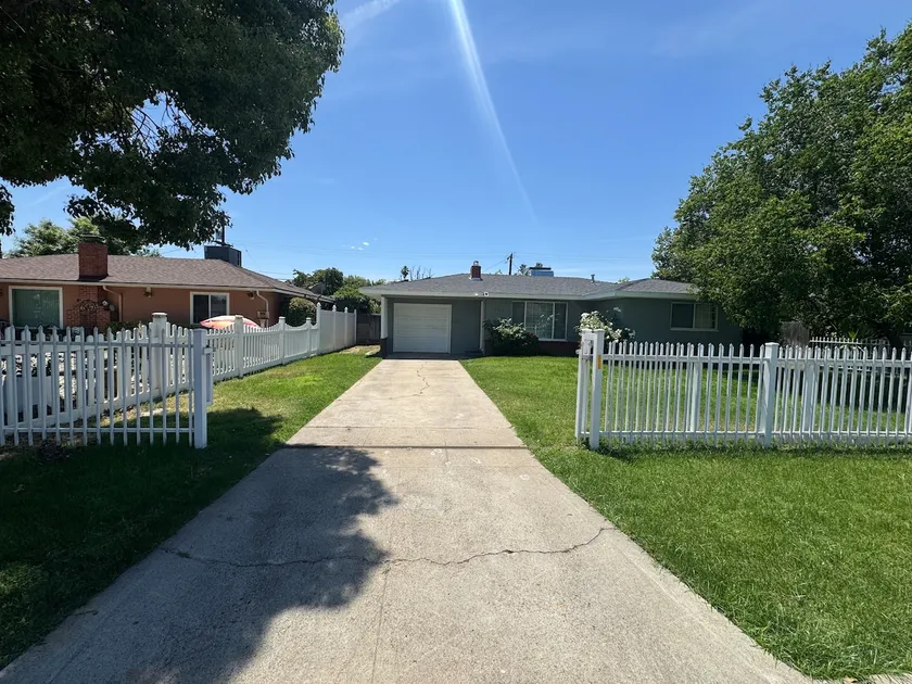 Cozy 2B/1Bth w Great Access to Airport - Image 1