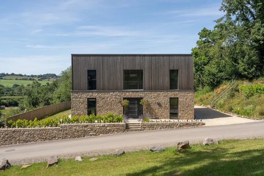 Brockview House - Eco 4 bed - Image 1