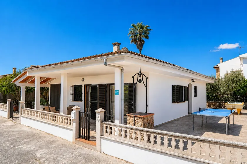Ca Na Coloma 145 fantastic villa with barbecue, billiards, ping pong and WiFi - Image 1
