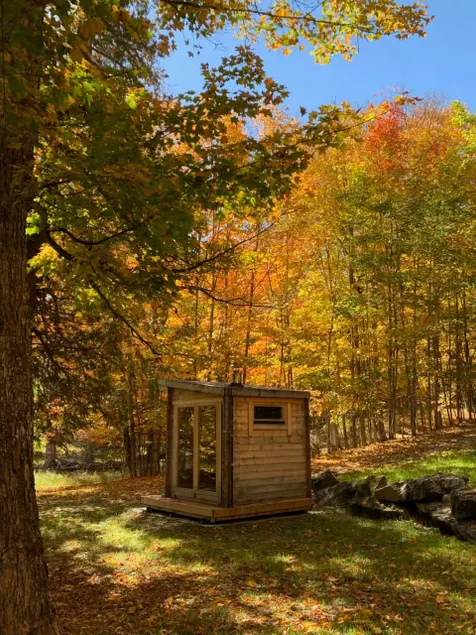 Lakefront Cottage + Hot Tub & Wood Sauna - Image 1