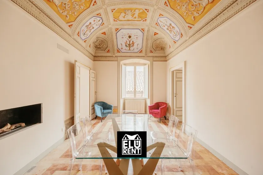 [Super central] Vacation under the frescoes - Image 1