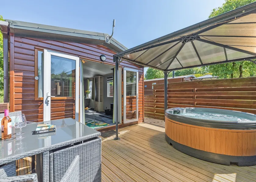 Peak Luxury Lodge Haustier - Image 1