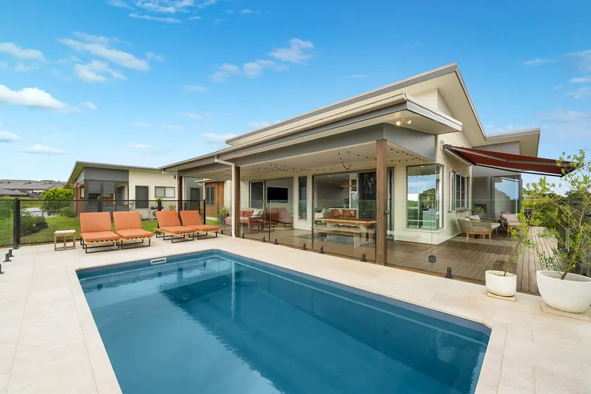 Modern Hinterland Escape - Image 1