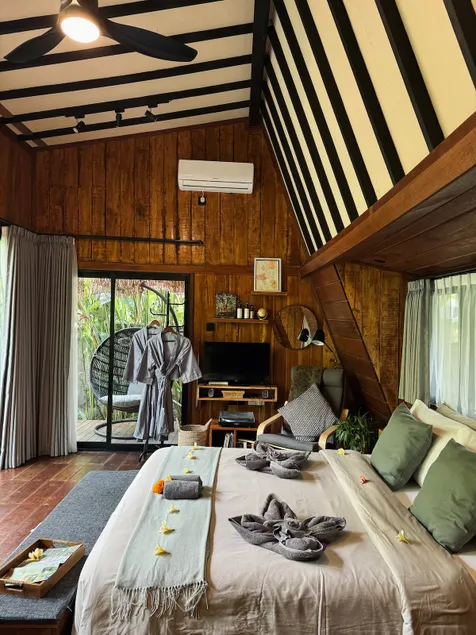 Private Jungle Cabin: Near Tirta Empul & Breakfast - Image 1