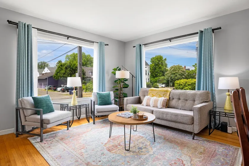 Historic Charm, Pet-Friendly 2BR, Central AC - Image 1