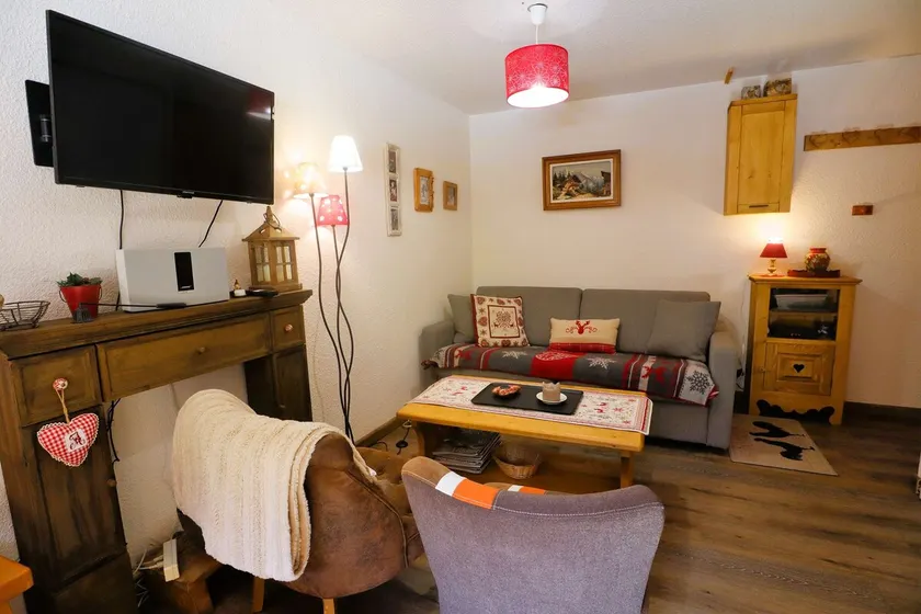 Studio cosy avec mezzanine, 27m², 2/3 pers, Équipé, Wifi, Balcon, Proche ski et commerces - Image 1