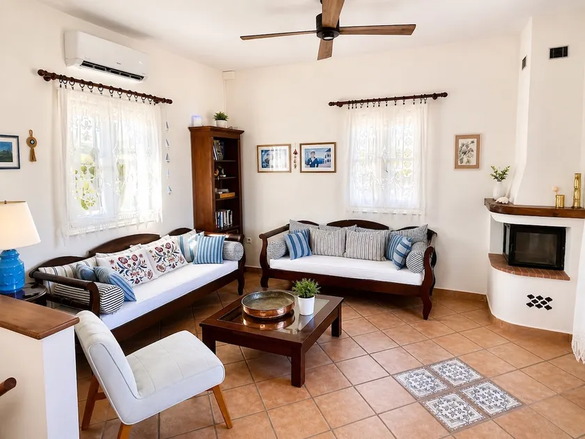 Sea-View Sunset Villa | High-Speed Wi-Fi - Image 1