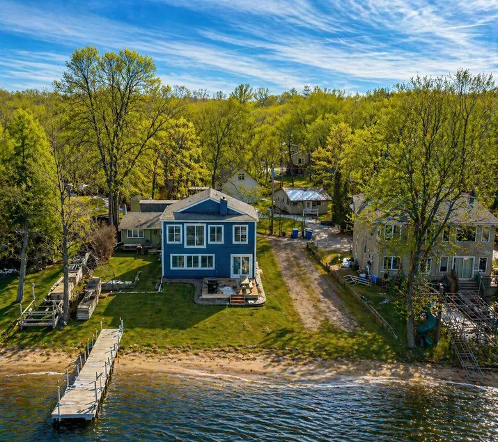 # Lake Home for all occasions - Image 1