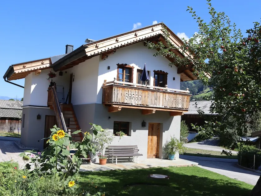 Chalet with sauna close to ski resorts - Image 1