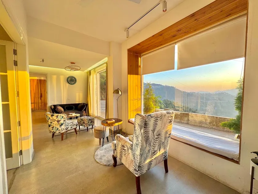 Lux 2BHK| 180°ValleyView |TheBluedoor| NearKasauli - Image 1