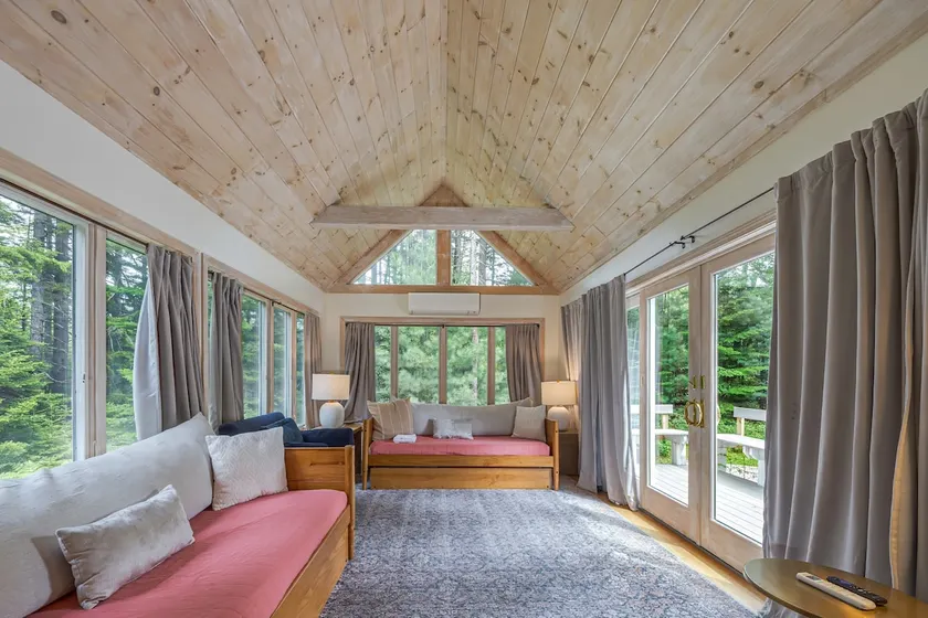 Quiet Family Friendly Home w/ Backyard [Owls Nest] - Image 1