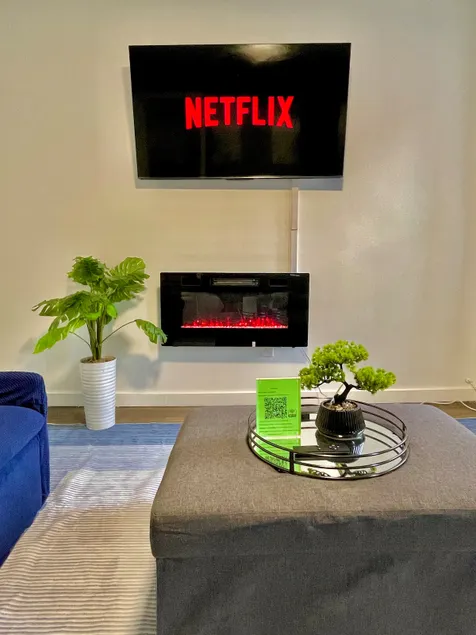 *Ultra-Modern 1BR *30 Minutes to Manhattan - Image 1