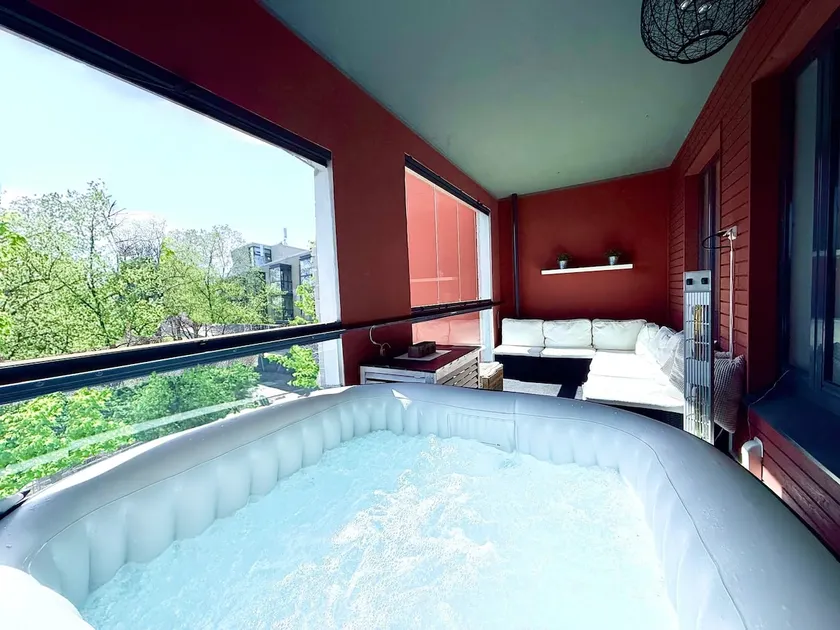Sauna & outdoor hot tub, 6 people, Parking, AC, 2BR - Image 1