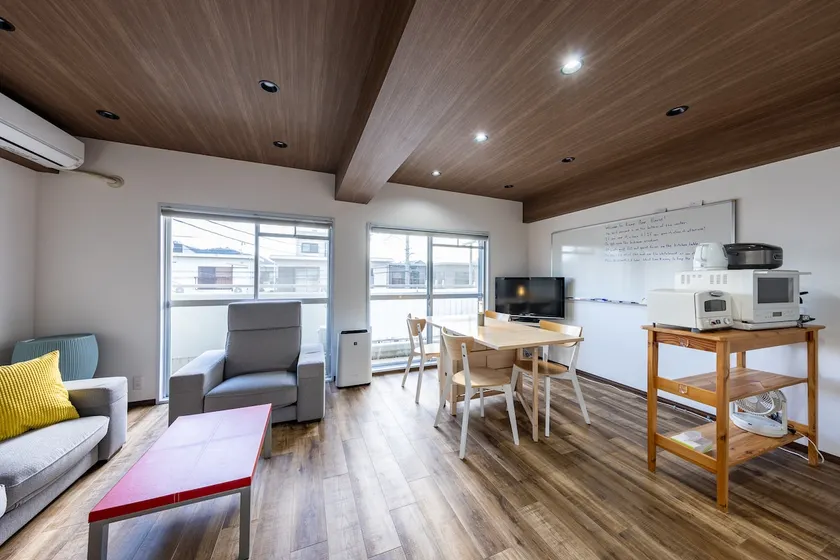 Clean Remodeled Walk to Sanga stadium Whole house. - Image 1