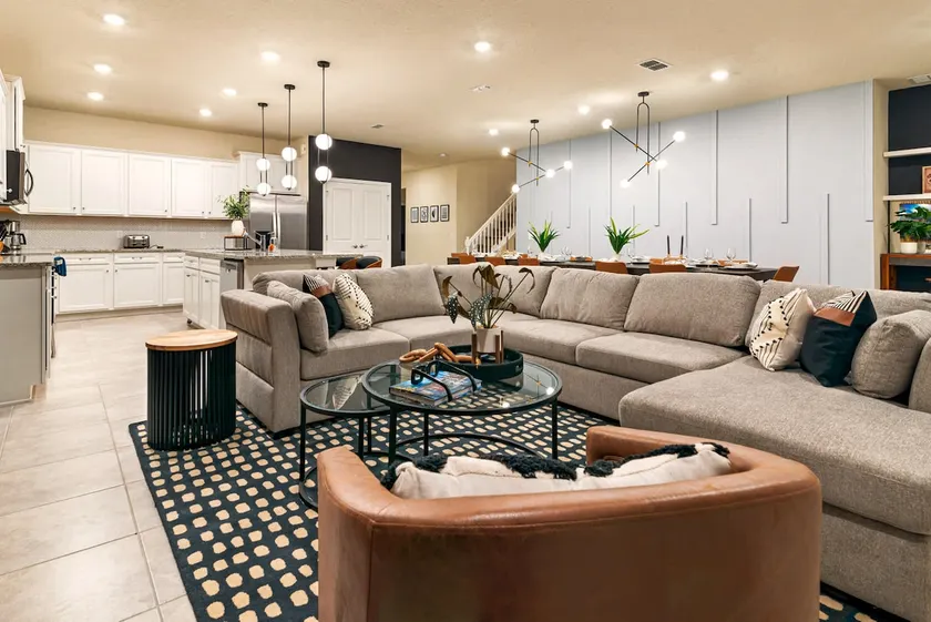 Unforgettable Family Getaway Luxury 9BR Villa - Image 1