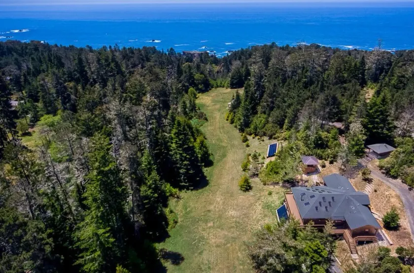 Lux Mendocino Retreat:Oceanview,Hot tub,Redwoods - Image 1