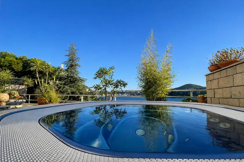 Sea side Villa for 6 + jacuzzi Dubrovnik Croatia - Image 1