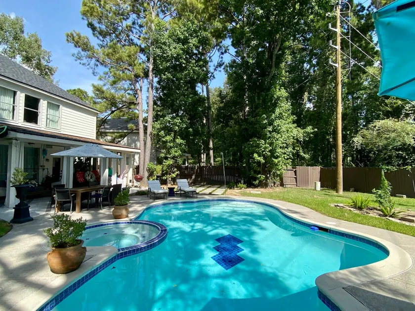 Pool Home Near IAH | Family-Friendly Stay - Image 1