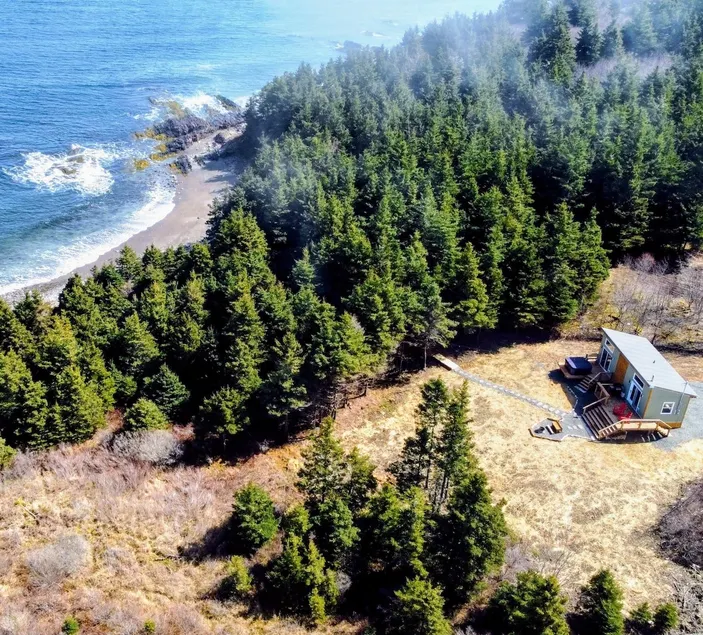 Cove & Sea Cabin - Image 1