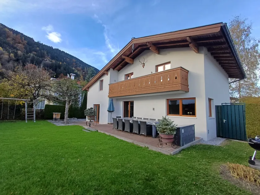 Large chalet for 14 with garden view - Image 1