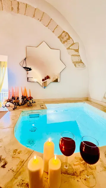 Stellaris Suite con Jacuzzi Vista Mare - Image 1