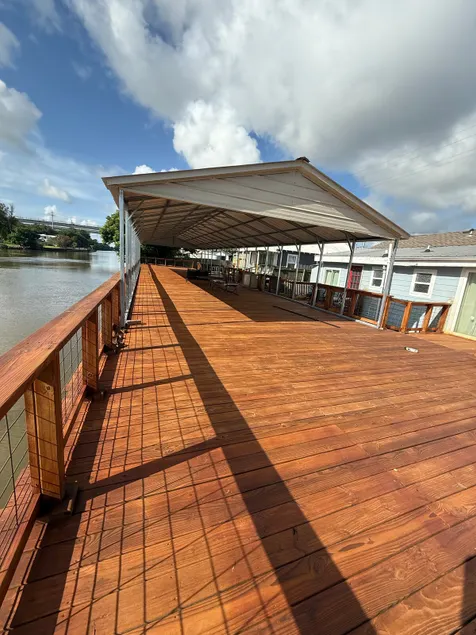 Le Petit Chalet Sur L'eau 310 Pecan - Image 1