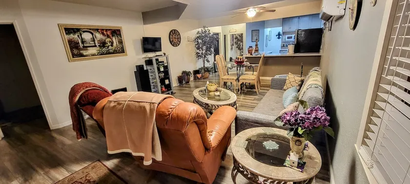 Classy Cozy Victorian Comfort - Image 1