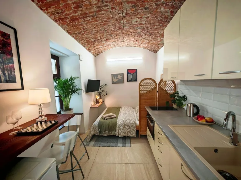 Jonas Old Town Apartment - Image 1