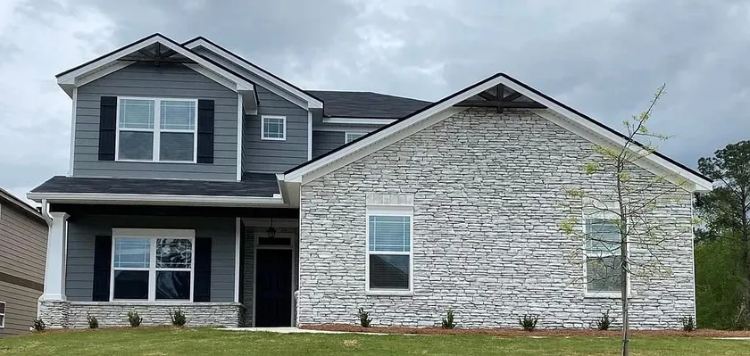 Just Built Brand New Spacious Modern Home! - Image 1