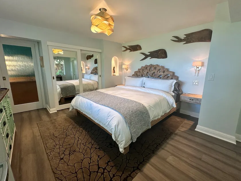 Luxury Beachfront Couples Retreat - Image 1