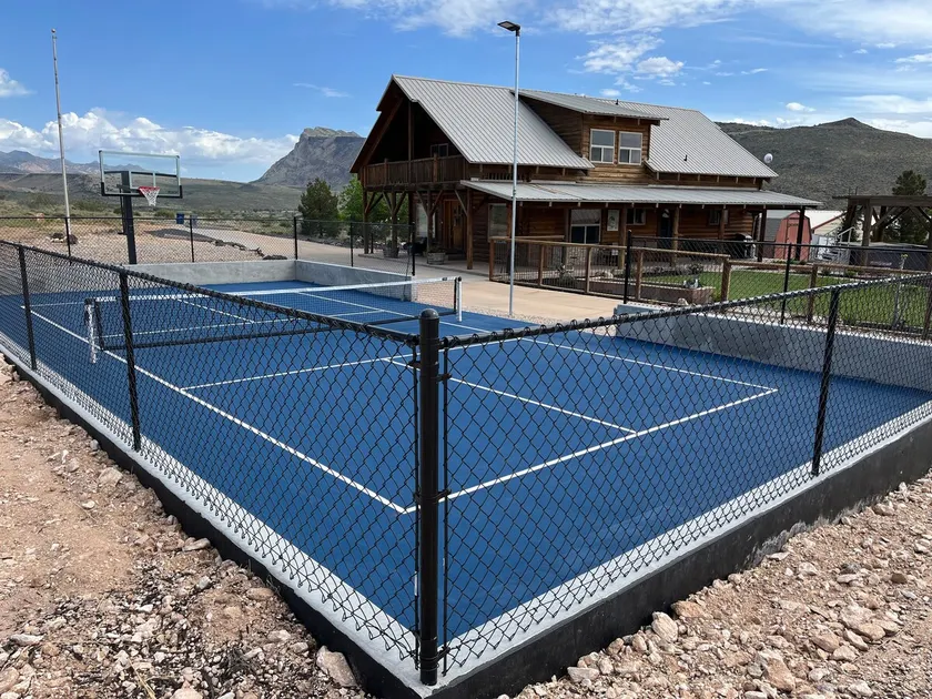Zion’s Getaway with spa and pickleball - Image 1