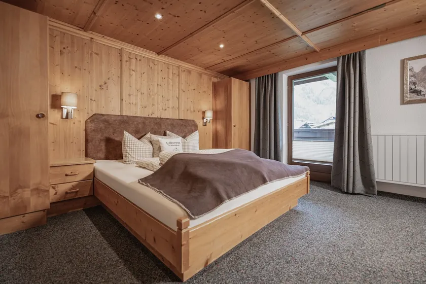 Alpenrose Apartments/Apartment 1 - Image 1