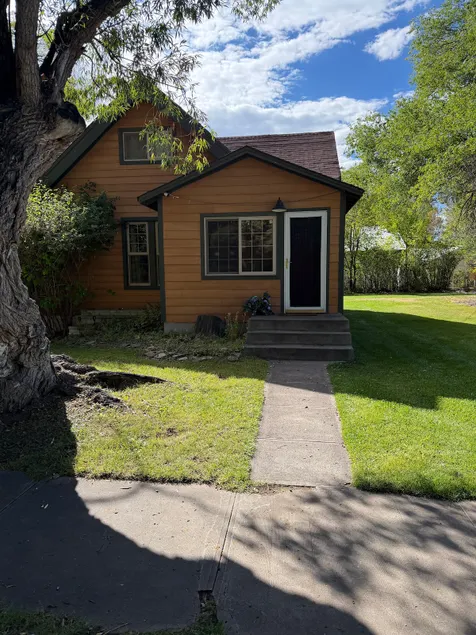 Grandmas Valley Hideaway - Image 1