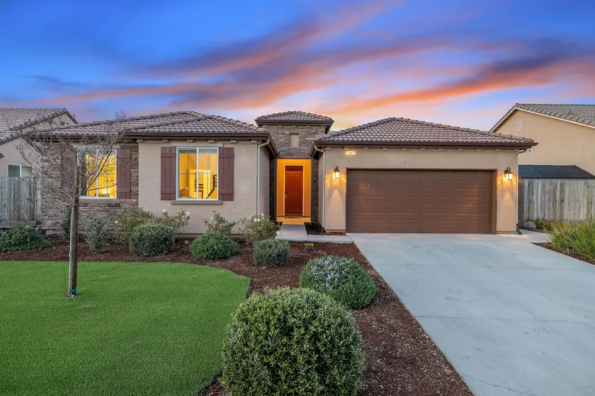 NewHouse Perfect For LargeGroups - Image 1