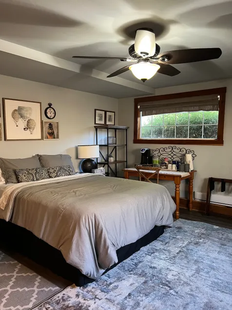 Queen studio, sleeps 2 people - Image 1