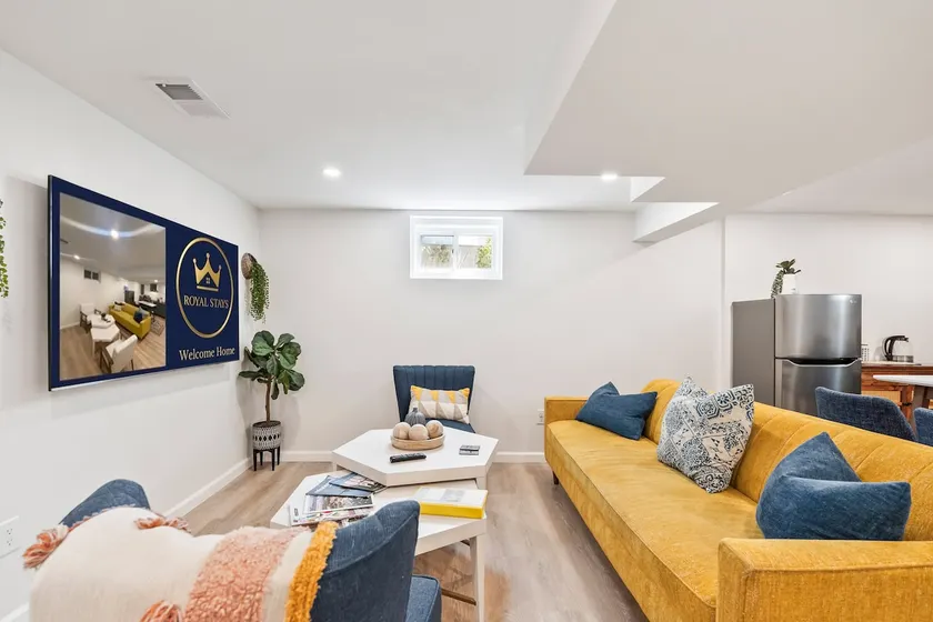 Cozy Luxe Hideaway Near West End, Parks & Downtown - Image 1