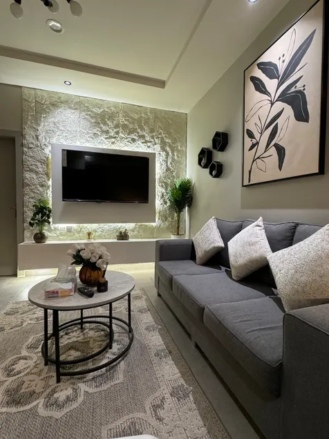 Apartment with a room, a hall and self check-in in Al-Sahafa neighborhood - Image 1