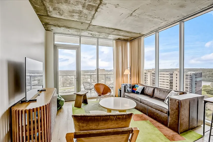 Scenic 1BR Lakeview Natiivo Austin 15th-Floor - Image 1