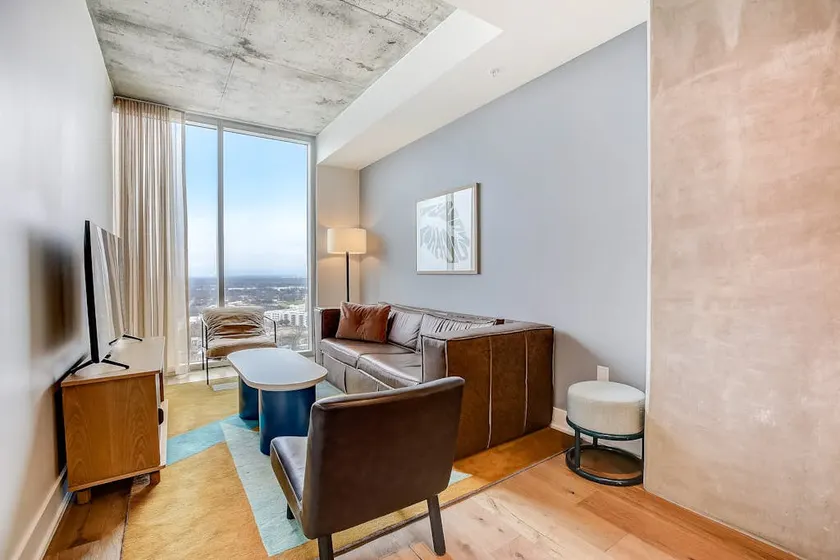 1BR Water View Natiivo Austin 26th-Floor | Pool - Image 1