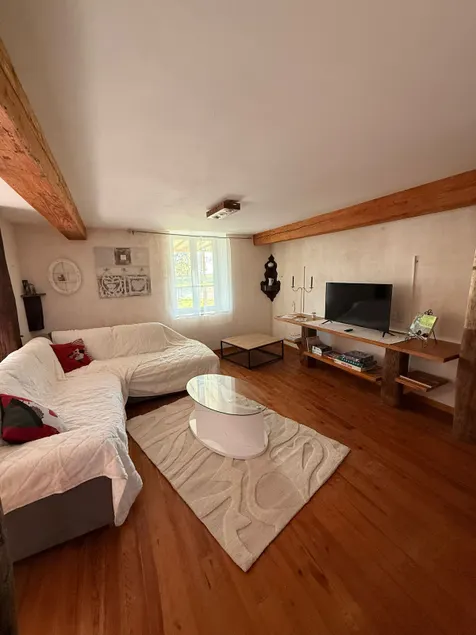 Secluded farmhouse, 10 people maximum - Image 1