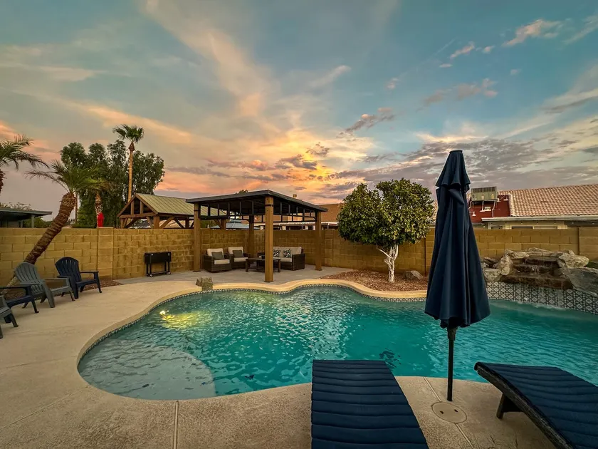 Walk to State Farm Stadium, Spring Training Heated Pool & Hot Tub! - Image 1