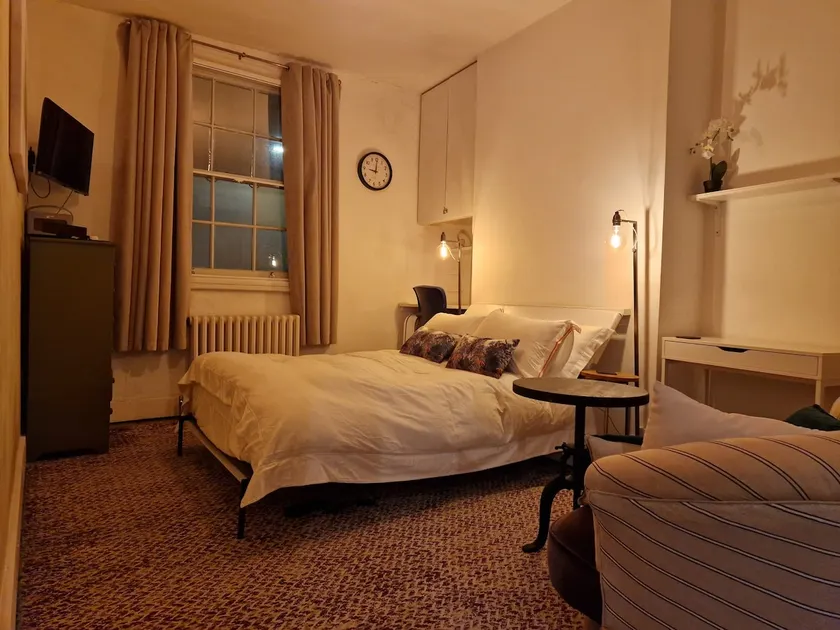 Studio - 1 Wall-Bed for 2 in Kentish Town NWLondon - Image 1