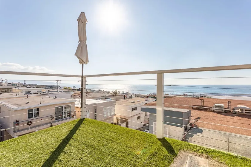 Spectacular Ocean & Pier View Home Near LA Stadium - Image 1