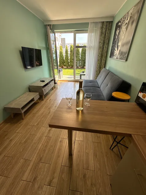 2 Tyskie Apartments with a private garden - Image 1