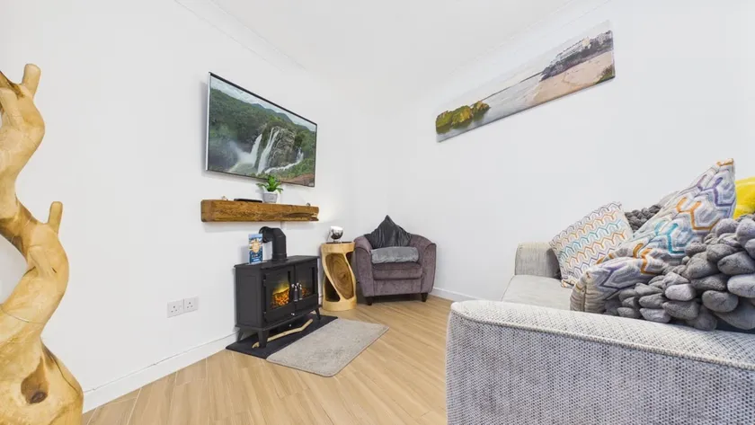 Castle Cove - 1 Bedroom Apartment - Tenby - Image 1