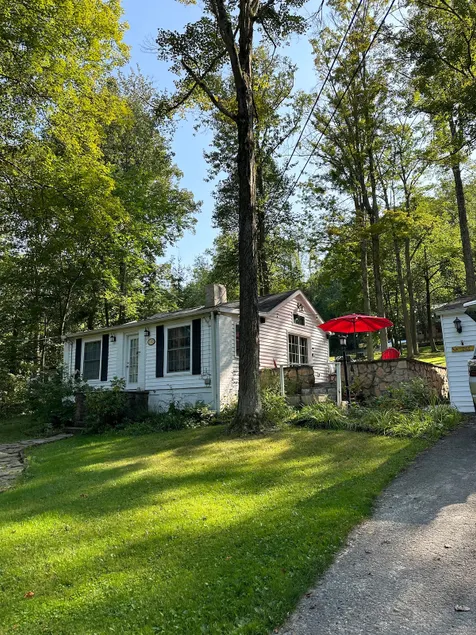 Darlington Cottage - Image 1
