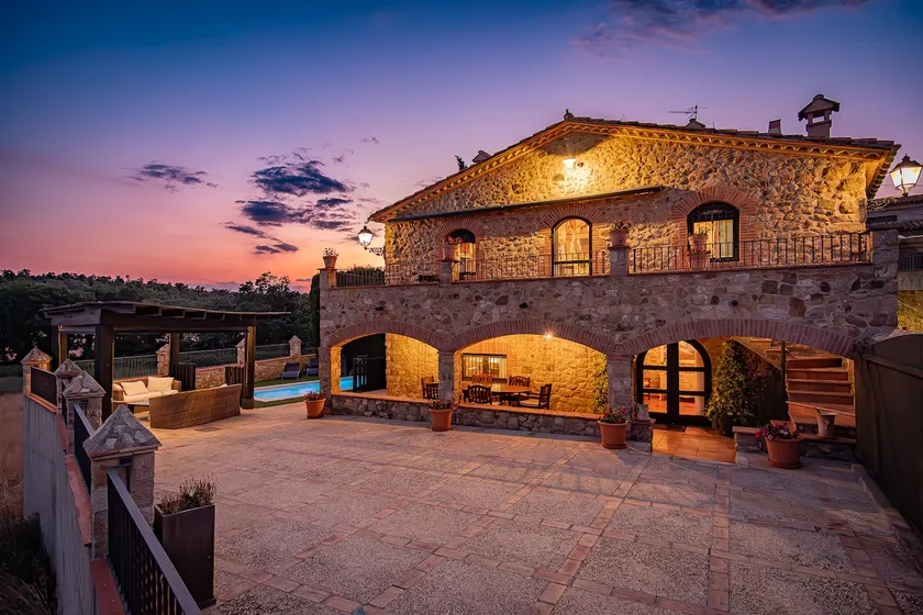 Charming country house with swimming pool. - Image 1